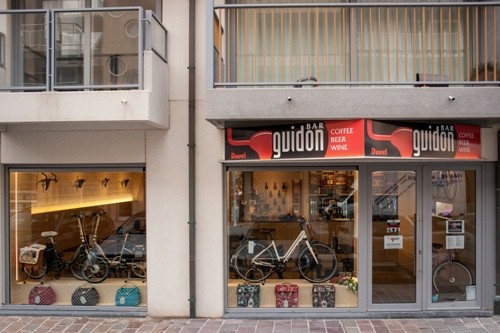Bar Guidon in Nieuwpoort - wielercafes.nl