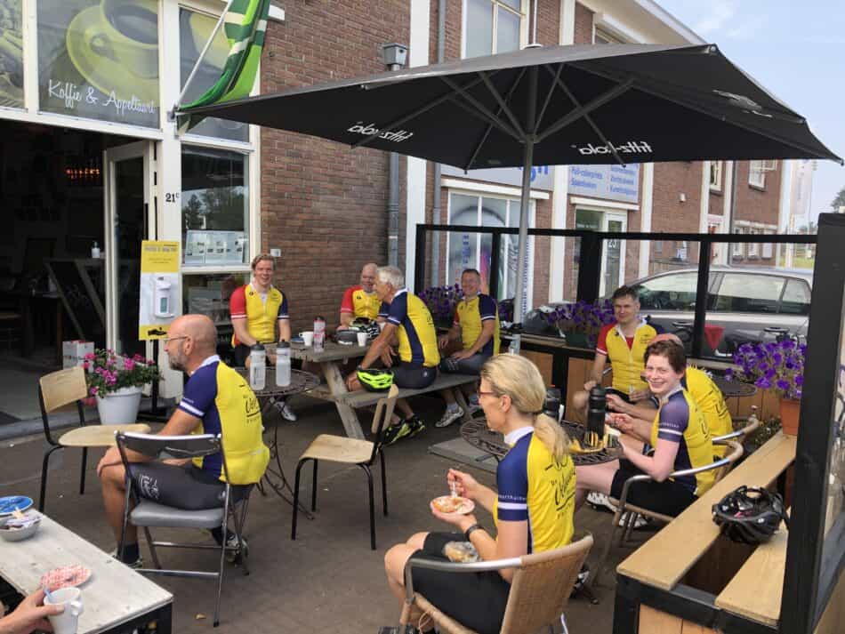 Parijs is nog ver in Doetinchem - wielercafes.nl