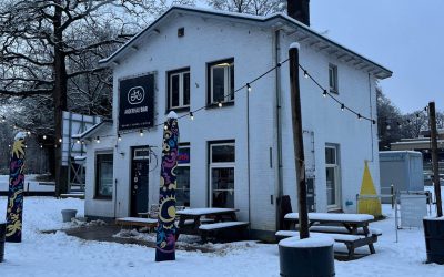 Anderhalf Bar in de sneeuw – wielercafes.nl (1) Anderhalf Bar in de sneeuw - wielercafes.nl (1)