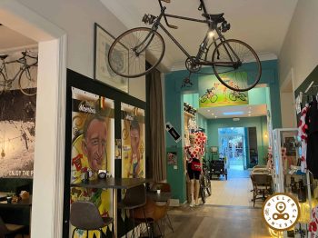 Biking Bar in Ieper - wielercafes.be (34)