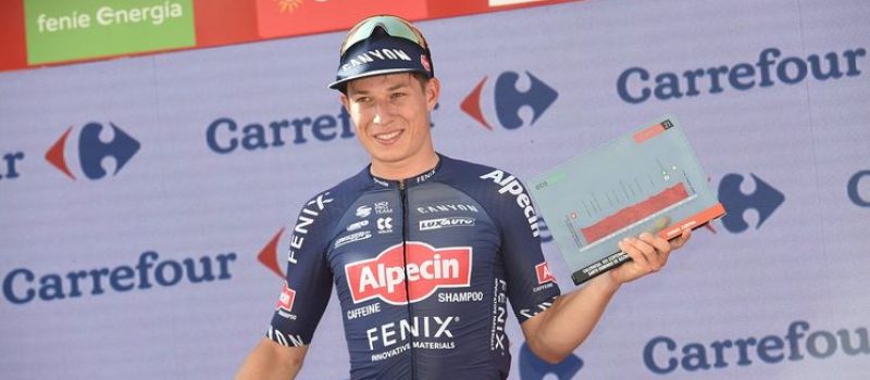 Jasper Philipsen wint Eschborn-Frankfurt 2021 - wielercafes.nl